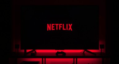 Netflix'te skandallar bitmiyor! Çocuk kategorisinde yayınladıkları filme bakın!