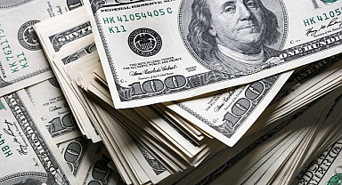 Otel penceresinden dolar saçan şahıs yakalandı!