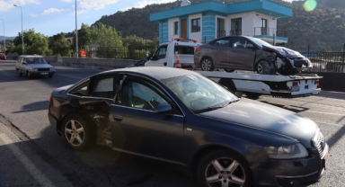 Otomobiller çarpıştı: 6 yaralı!