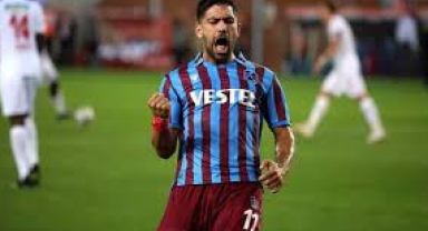 Trabzonspor'da flaş ayrılık! Bakasetas transfer yetkisi verdi!