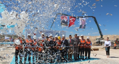 Yozgat'ın Boğazlıyan ilçesinde bulunan Fuat Oktay Organize Sanayi Bölgesi'nin temel atma töreni gerçekleşti.