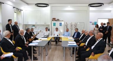 Başkan Büyükkılıç ile Vali Çiçek'ten Özel Çocuklar ve Ulu Çınarlara Ziyaret