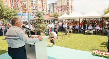 Başkan Büyükkılıç'tan Gençlere