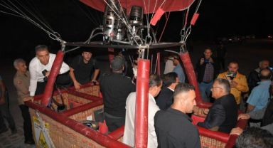 Başkan Büyükkılıç, Vali Çiçek ile Birlikte Soğanlı'da Balon Uçuşlarını Başlattı