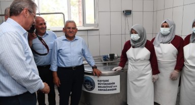 Büyükkılıç'tan 530 Yıllık Tarihi Köprü'nün Yanına