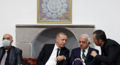 Cumhurbaşkanı Erdoğan'dan cemevine ziyaret