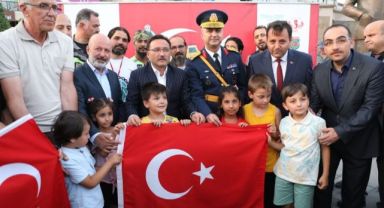 Kocasinanda Şehit Ve Gazi Çocuklarını Sevindiren Ay Yıldız Turu
