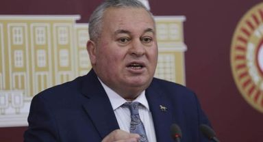 Melih Gökçek'ten Cemal Enginyurt'a olay sözler: Kıvırma, erkek ol, adamı yakma...
