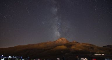 Meteorların Görsel Şöleni Erciyes'te İzlenecek