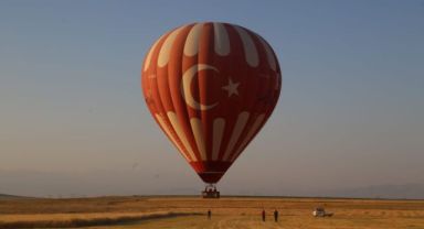Vali Çiçek,