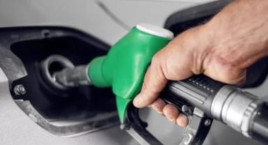2 Eylül Cuma itibariyle motorin 2 lira, benzin 1 lira 25 kuruş ucuzlayacak!