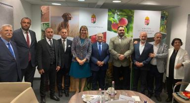 Başkan Büyükkılıç'ın Macaristan Temasları Sürüyor