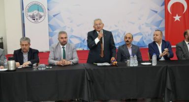 Başkan Büyükkılıç'ın Muhtar Toplantılarındaki Durağı Pınarbaşı Oldu