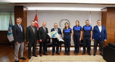 Büyükşehir Zabıtası'ndan Başkan Büyükkılıç'a 196. Yıl Dönümü Ziyareti