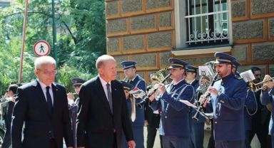 Cumhurbaşkanı Erdoğan resmi törenle karşılandı; Bosna'dan dikkat çeken fotoğraflar