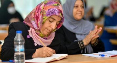 Eşinin kendisine gönderdiği asker mektuplarını 24 yıl sonra okudu