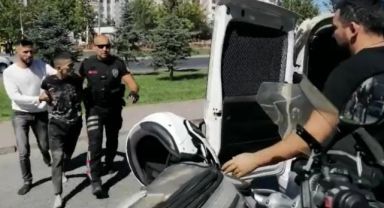 Hapis Cezası Bulunan 2 Şahıs Yarım Saatlik Kovalama Sonucu Yakalandı