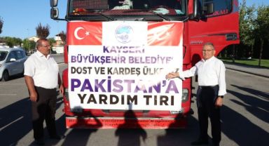Kayseri Büyükşehir, Sel Felaketi Yaşayan Pakistan'a Yardım Tırı Gönderdi