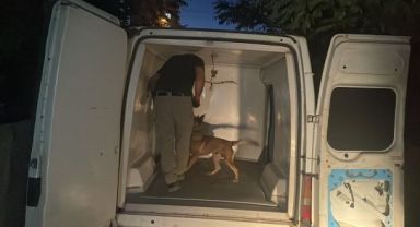 Kayseri'de polisten kaçarken 5 araca çarpan, 1 çocuğu yaralayan kişi yakalandı