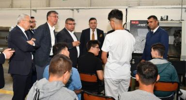 Kayseri Osb Başkanı Yalçın Teknik Kolej'de Denetim Yaptı
