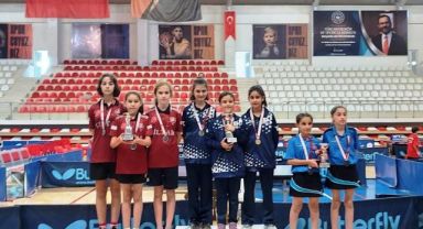 Kocasinan'nın Masa Tenisi Bayan Ve Erkek Takımı,Yine Zirvede