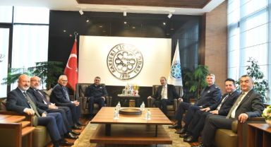 Başkan Büyükkılıç, 8. Erciyes Mükemmellik Zirvesi'ne Katıldı