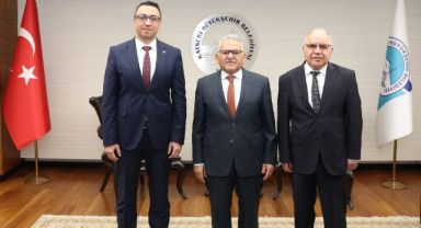 Büyükkılıç'a PTT Başmüdürü Çalışkan'dan 182. Yıl Ziyareti