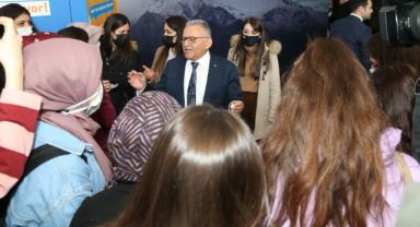 Büyükşehir'in 40 Milyon TL'lik 'Eğitim' Desteği İçin Başvuru Şartlarının Detayları Belli Oldu