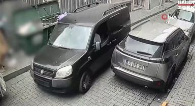 Döner bıçaklı saldırı! Kağıt toplayıcısı tartıştığı sürücüye dehşeti yaşattı