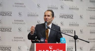 'Erbakan En çok 6’lı masadaki muhafazakâr partilere hayret ediyorum!'