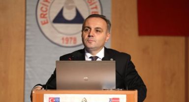 ERÜ’de “Mimari Taş Oymacılığı Programı” Projesi’nin Kapanış Toplantısı Gerçekleştirildi