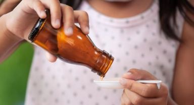 Kayseri Sosyal Güvenlik Kurumu (SGK) Müdürlüğü tarafından, eczanelere düzenlenen baskında, ücreti daha önceden devletten tahsil edilmiş tonlarca ilaç ele geçirildi.