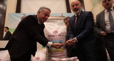 Kocasinan, Çiftçilere Ata Yadigarı Ve 28 Kromozomlu Gacer Buğdayını Dağıttı