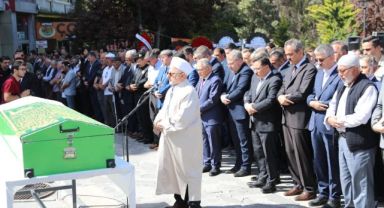 Milli Eğitim Bakanı Yardımcısı Nazif Yılmazın Annesinin Cenaze Töreni