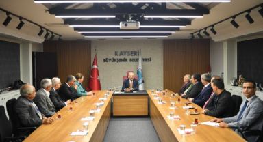 Muhtarlardan Başkan Büyükkılıç'a ziyaret