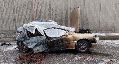 Samsun'da arıza yapan otomobile tır çarptı: 2 kişi yanarak hayatını kaybetti