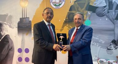 Talas'ın Espor Merkezine Büyük Ödül