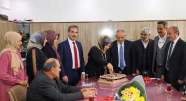 Başkan Esat Öztürk 24 Kasım Öğretmenler Gününü Kutladı
