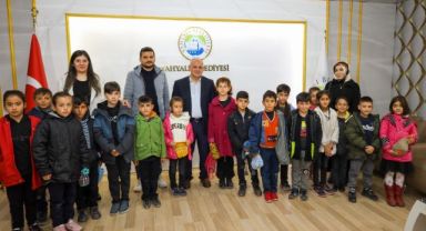Başkan Esat Öztürk Küçük Öğrencilere Belediyeciliği Anlattı