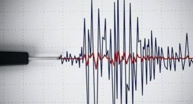 Bitlis'te korkutan deprem! 4,2 büyüklüğündeki sarsıntı çevre illerden de hissedildi
