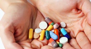 Enfeksiyon Hastalıkları Uzmanı Ayşin Kılınç Toker, Akıllı İlaç Kullanımı Hakkında Bilgiler Verdi