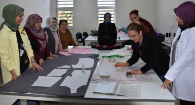 Ev Ekonoisine Katkı Sağlayan Kadınlardan Başkan Çolakbayrakdar'a Teşekkür