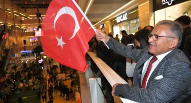 Kayseri, Büyükşehir'in 'Kayserispor Aşkı-Sanat Aşkı Sergisi'nde Bütünleşti