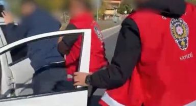 Kilitli Naylon Poşet İçerisinde 20,25 Gram Uyuşturucu Metamfetamin Maddesi Ele Geçirildi