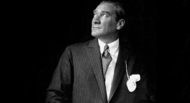 Ulu Önder Mustafa Kemal Atatürk'ü aramızdan ayrılışının 84. yıl dönümünde sevgi, saygı ve hasretle anıyoruz