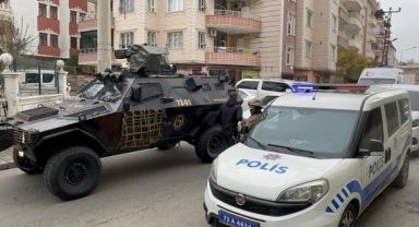 Batman'da esnaf 3 DEDAŞ personelini rehin aldı