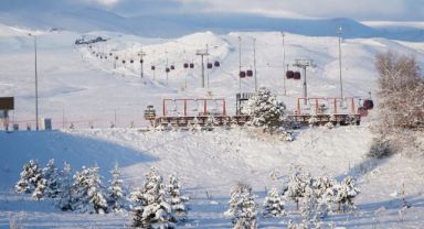 Erciyes'te kar kalınlığı 40 santimi buldu
