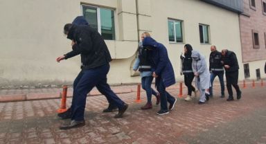 Kar vaadiyle vatandaşlardan yüksek miktarlarda para alıp geri ödemeyen 4 kişiye adli kontrol
