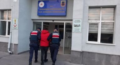 Kayseri İl Jandarma Komutanlığınca Terör Suçlarından aranan şahısların yakalanmasına yönelik yürütülen çalışmalar neticesinde yakalanan şahız gözaltına alınmıştır