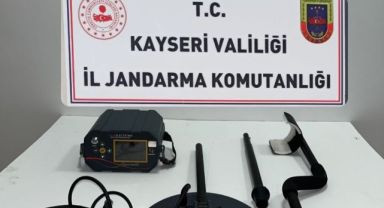 Kilisede Kaçak Kazı Yapanlara Suçüstü